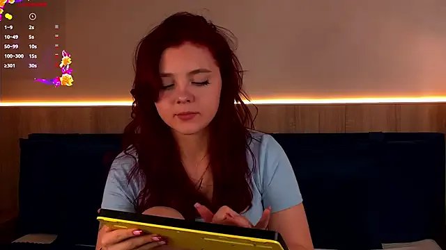 Nora__Ray on StripChat