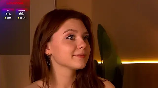 Nora__Ray on StripChat