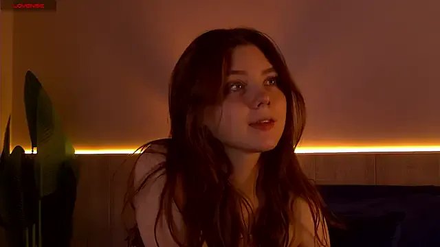 Nora__Ray on StripChat