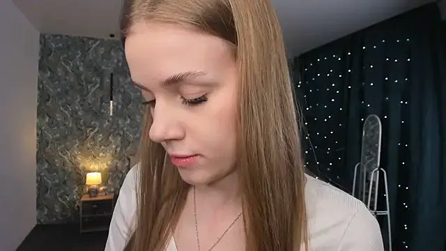 OdellaFrake on StripChat