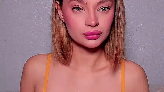 OliviaReece on StripChat