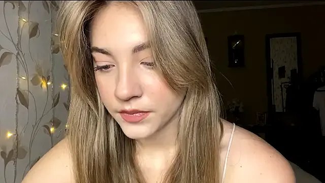 OrethaEredia on StripChat