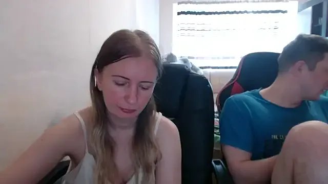 PeterAndJen on StripChat 