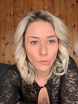 petrouchkaaa_ on StripChat