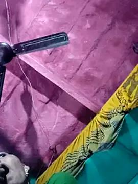 Pooja750 on StripChat