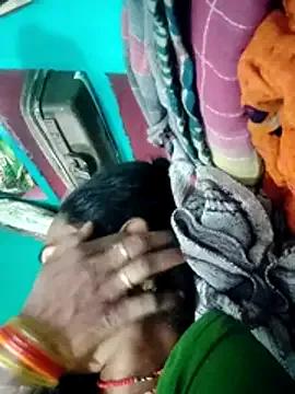 Pooja750 on StripChat