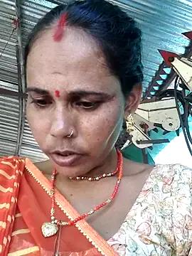 Pooja750 on StripChat