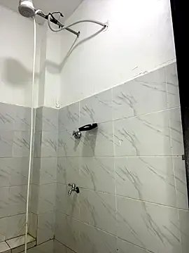 prettiepearl on StripChat