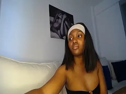 Pretty_Liya08 on StripChat