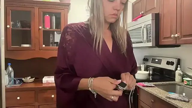 prettyykitty22 — monday moans kisses & boobies && feet