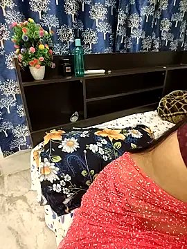 priya_26 on StripChat