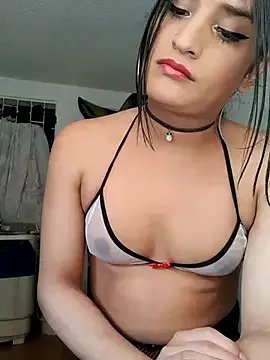 Pussycat_9999 on StripChat 