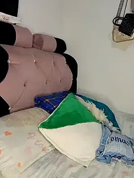 Pussycat_9999 on StripChat 