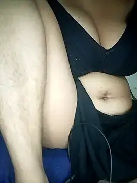 Queen-Nishad on StripChat 