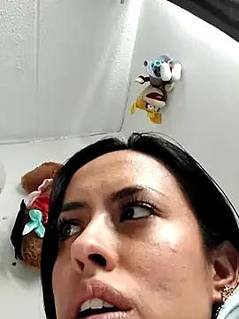 Queen_Ashly on StripChat 