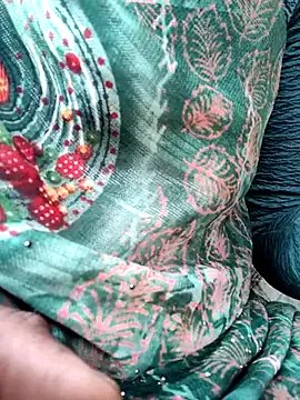 Queen_chayna on StripChat