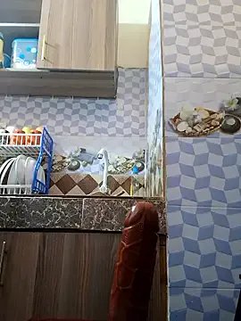 queennapal on StripChat