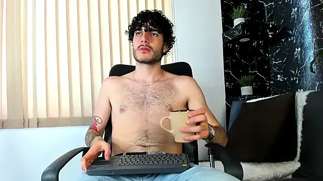 Rafael_Mendezz on StripChat