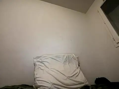 Rebeu313 on StripChat 