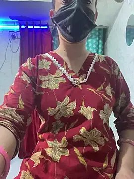 Red_Queen_11 on StripChat