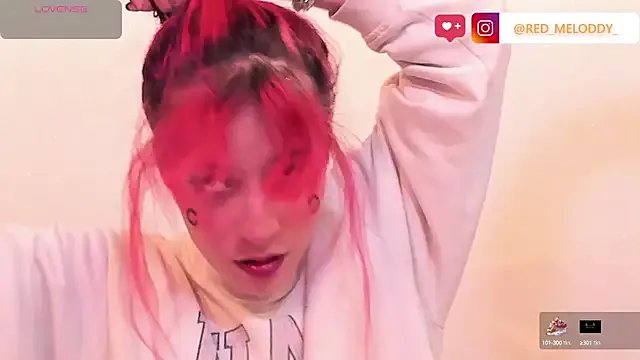 RedMeloddy on StripChat