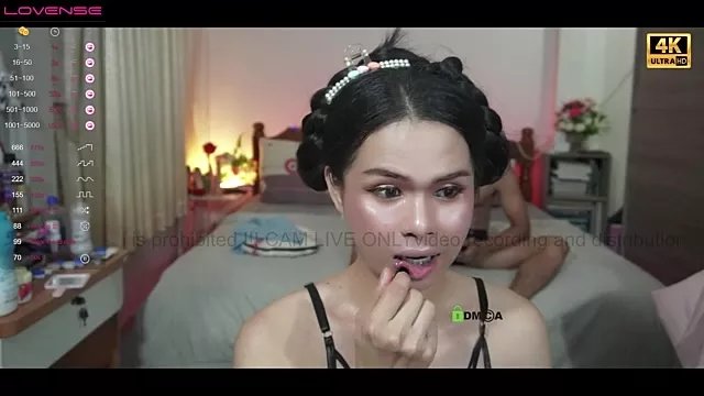 ribbinpink on StripChat 