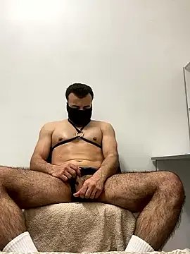 Robin45tr on StripChat