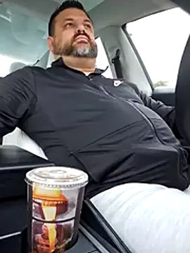 Roddog18 on StripChat