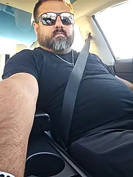 Roddog18 on StripChat