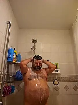 Roddog18 on StripChat