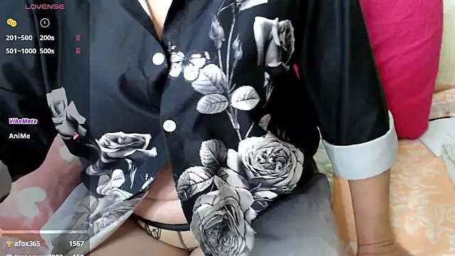 RoseStarr on StripChat