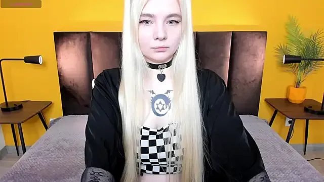 RuthBryant on StripChat