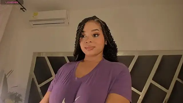 Samanntha_Rose on StripChat