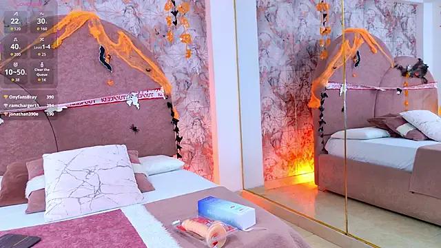 Samanta_Isel on StripChat