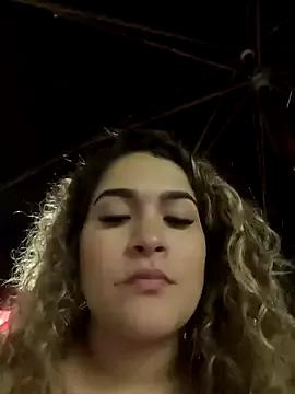 Sara_smiiith211 on StripChat