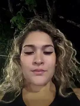 Sara_smiiith211 on StripChat