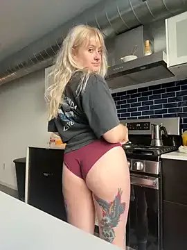 seeunexttuesday on StripChat 