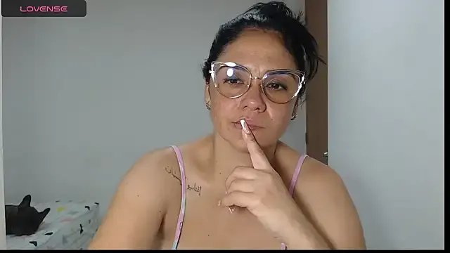 selena_ferri on StripChat 