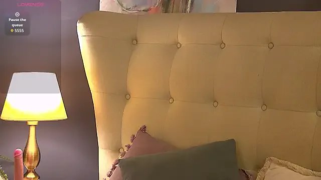 SeniGrandee on StripChat