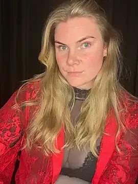 SexyBlondJoanna on StripChat