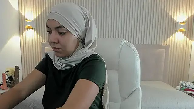 Sooffii_1 on StripChat