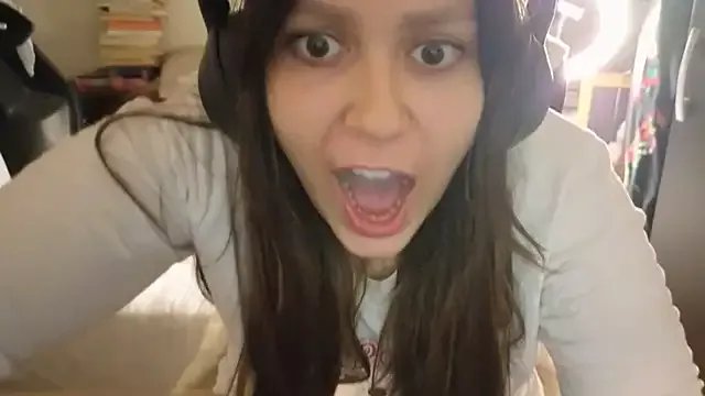 soysara15 on StripChat