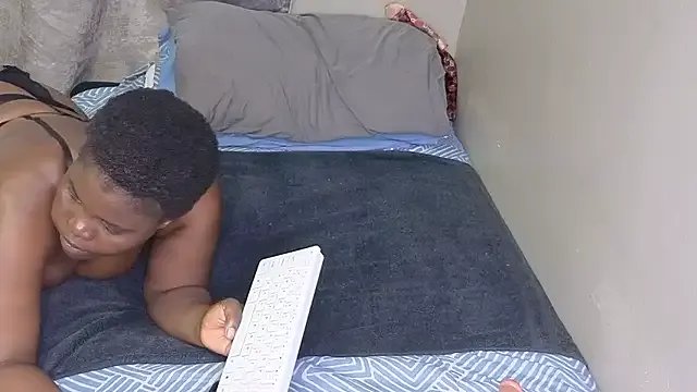 spicybootie on StripChat