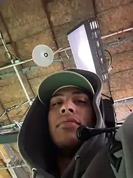 StrokingDaddy4 on StripChat