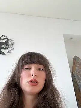Sugarbellax on StripChat