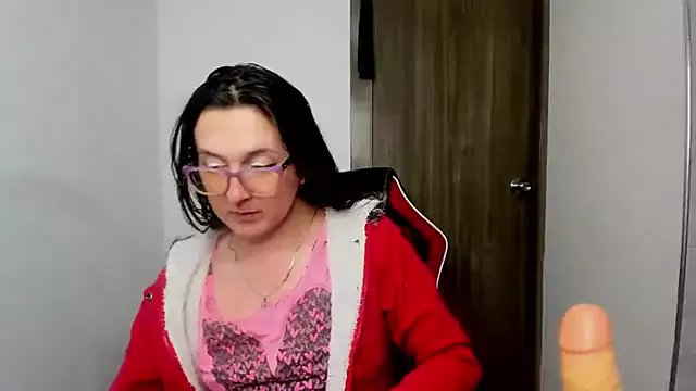 Sweet-Suck69 on StripChat 