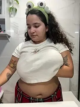 Sweet_sully__ on StripChat