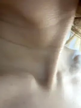 SweetBunnyGF on StripChat