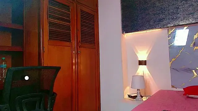 Sweetviol_et_ on StripChat 