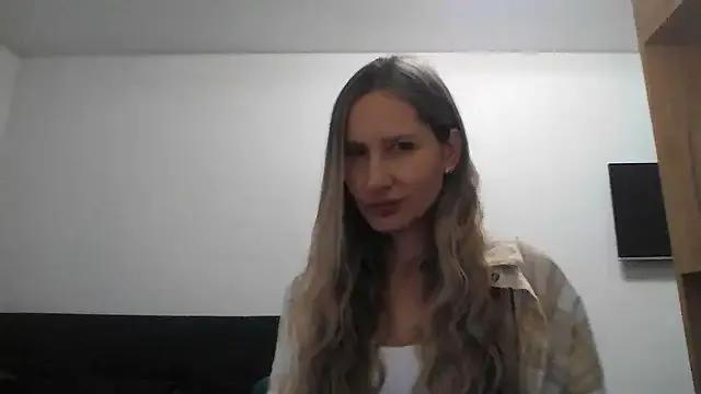 Tavriena on StripChat